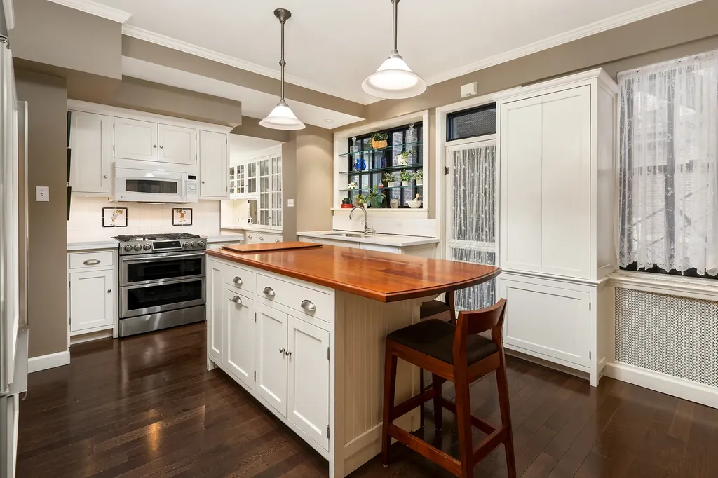 1448 North Lake Shore Drive Chicago IL 60610