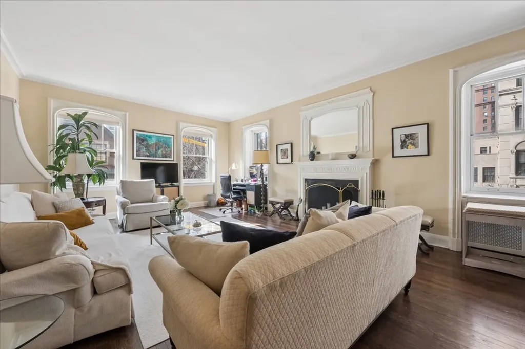 1448 North Lake Shore Drive Chicago IL 60610