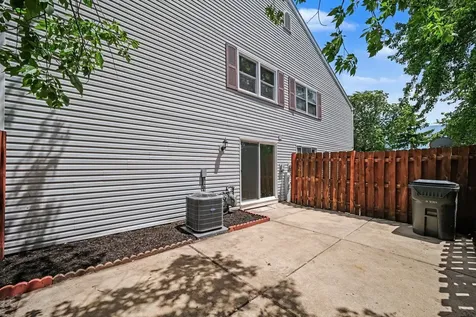 1801 Jamestown Circle Hoffman Estates IL 60169