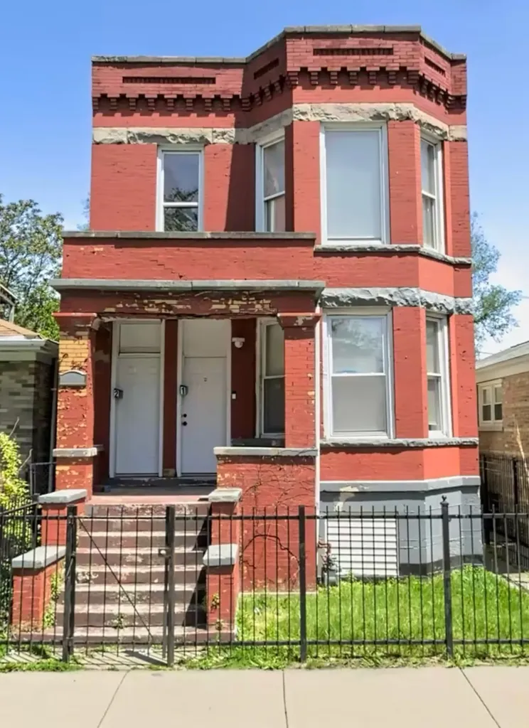 5719 South Loomis Boulevard Chicago IL 60636