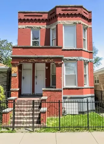 5719 South Loomis Boulevard Chicago IL 60636