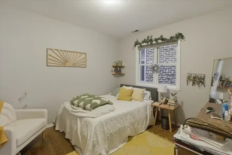 1038 North Marshfield Avenue Chicago IL 60622