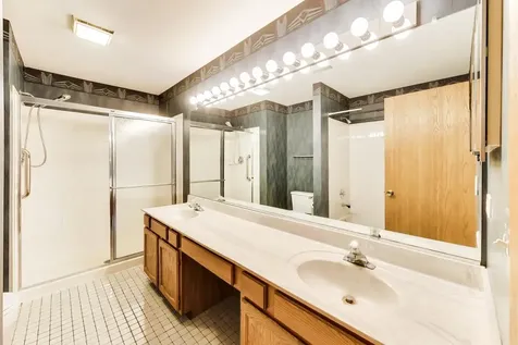 520 West Happfield Drive Arlington Heights IL 60004