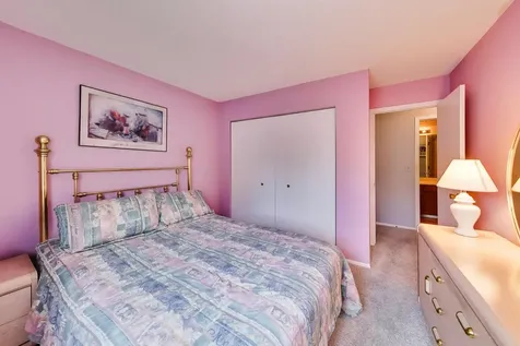 520 West Happfield Drive Arlington Heights IL 60004