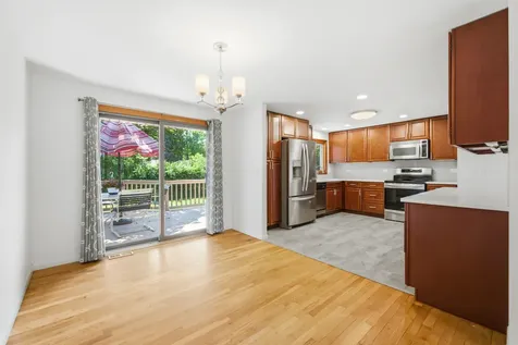 1033 Lowell Lane Schaumburg IL 60193
