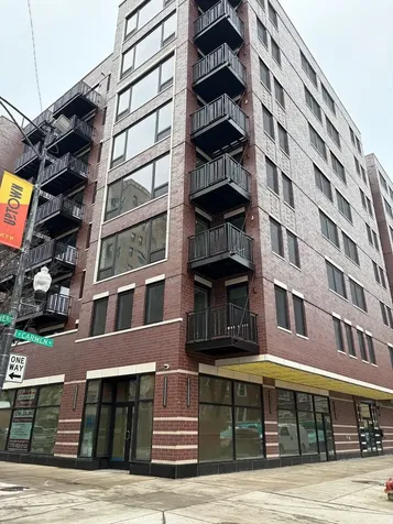 952 West Carmen Avenue Chicago IL 60640