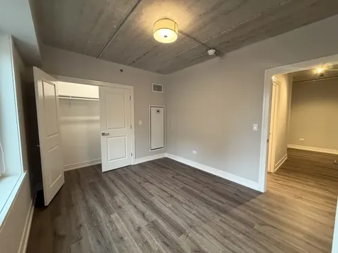 952 West Carmen Avenue Chicago IL 60640