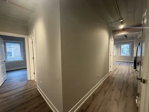 952 West Carmen Avenue Chicago IL 60640