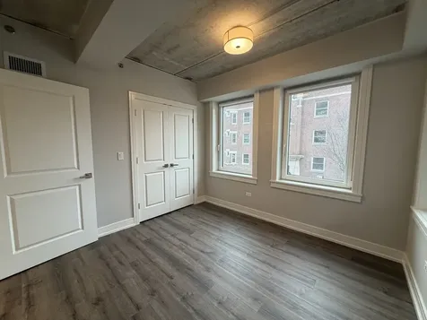 952 West Carmen Avenue Chicago IL 60640