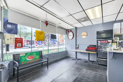 7109 North Clark Street Chicago IL 60626