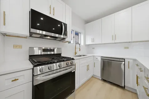 5411 West Byron Street Chicago IL 60641