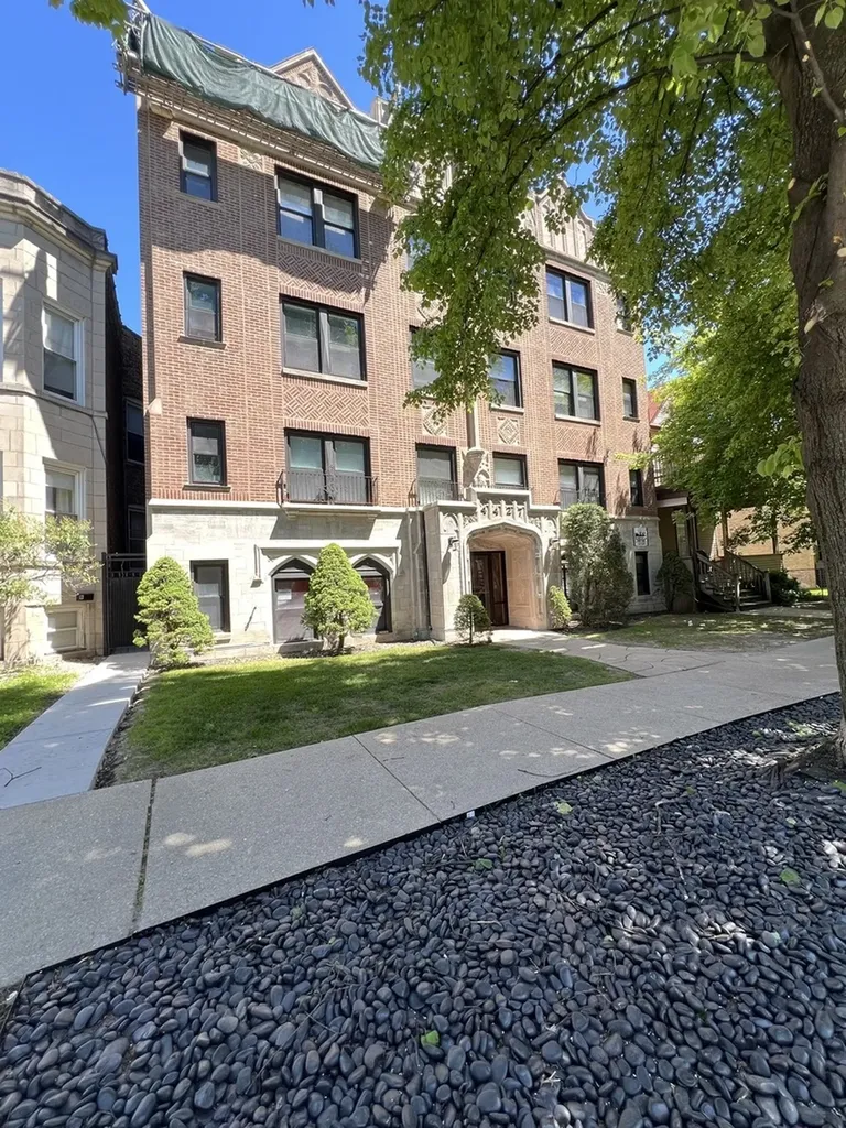 4427 North Seeley Avenue Chicago IL 60625