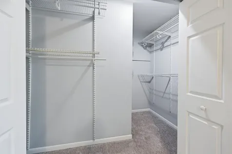 752 Gloucester Drive Elk Grove Village IL 60007