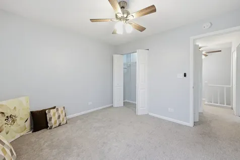 752 Gloucester Drive Elk Grove Village IL 60007