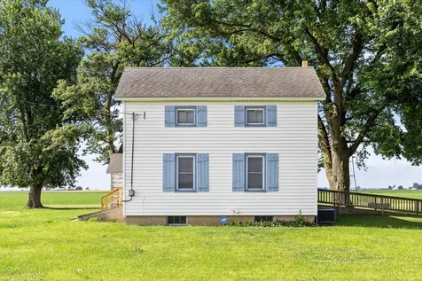 754 North 14th Road Streator IL 61364