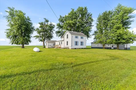 754 North 14th Road Streator IL 61364