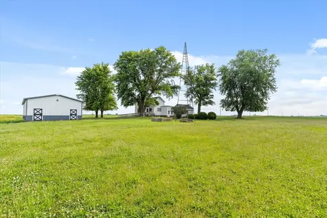 754 North 14th Road Streator IL 61364