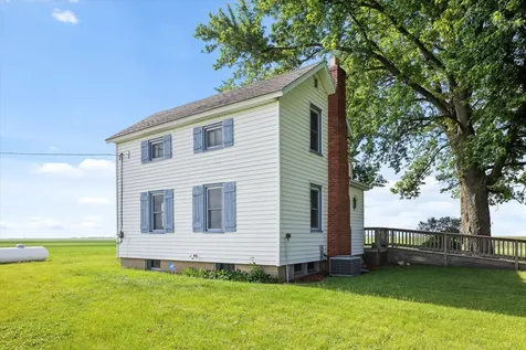 754 North 14th Road Streator IL 61364