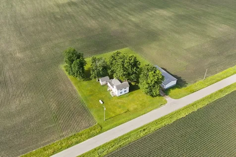 754 North 14th Road Streator IL 61364