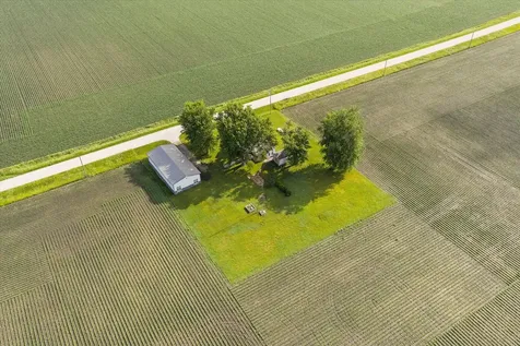 754 North 14th Road Streator IL 61364