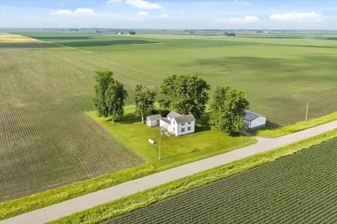 754 North 14th Road Streator IL 61364