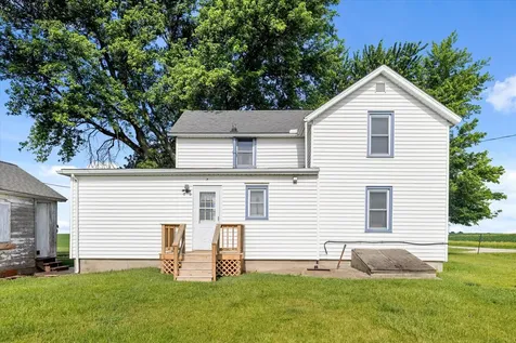 754 North 14th Road Streator IL 61364