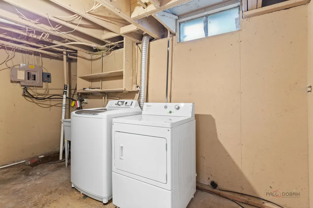 226 Elkhorn Court Bolingbrook IL 60440