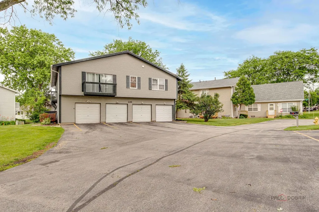 226 Elkhorn Court Bolingbrook IL 60440