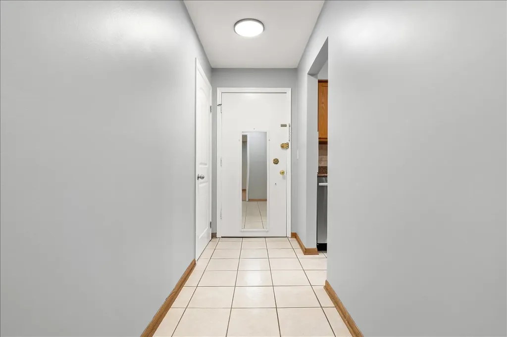 5300 Carriageway Drive Rolling Meadows IL 60008