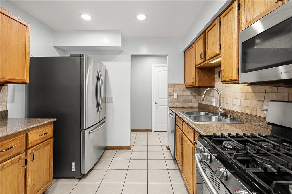 5300 Carriageway Drive Rolling Meadows IL 60008