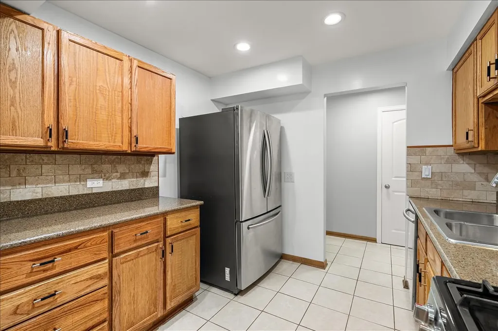 5300 Carriageway Drive Rolling Meadows IL 60008