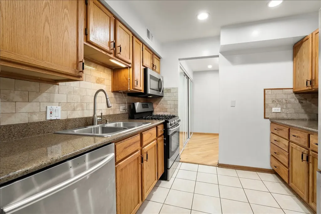 5300 Carriageway Drive Rolling Meadows IL 60008