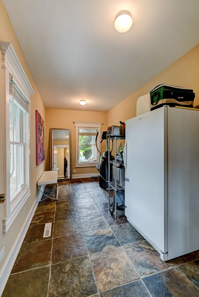 6730 South Madison Street Willowbrook IL 60527