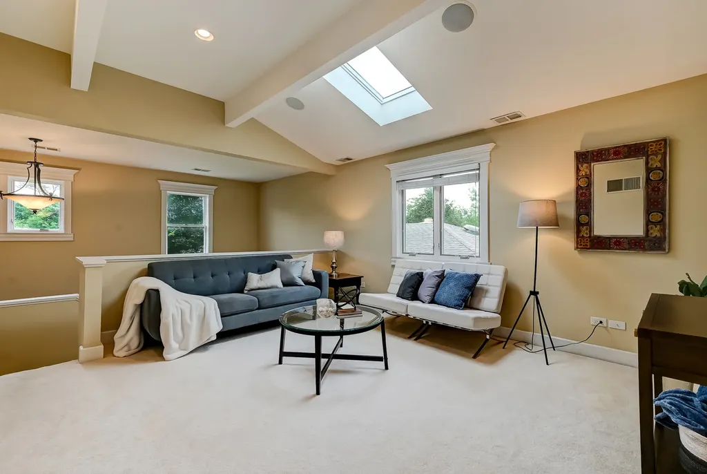 6730 South Madison Street Willowbrook IL 60527
