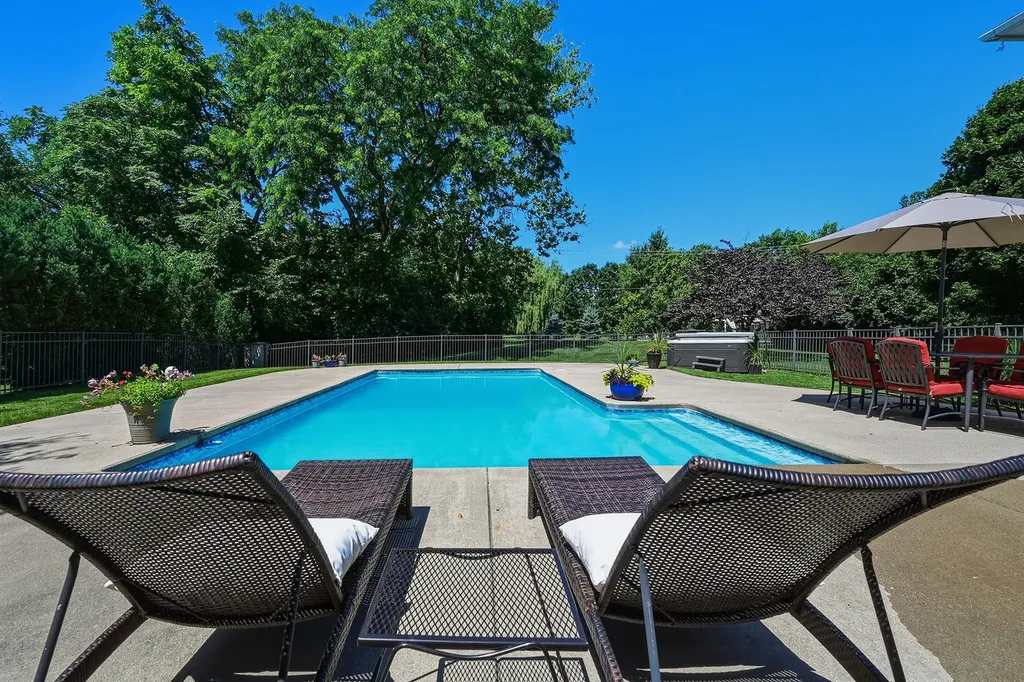 6730 South Madison Street Willowbrook IL 60527