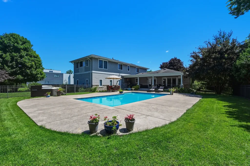 6730 South Madison Street Willowbrook IL 60527