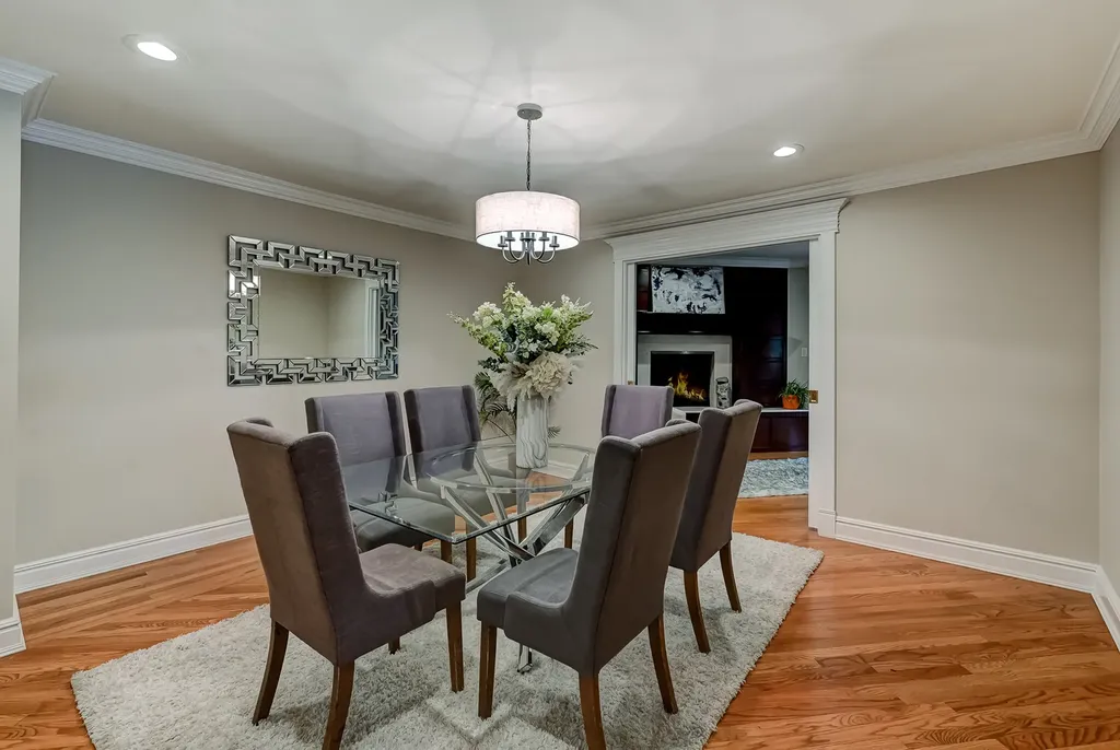 6730 South Madison Street Willowbrook IL 60527