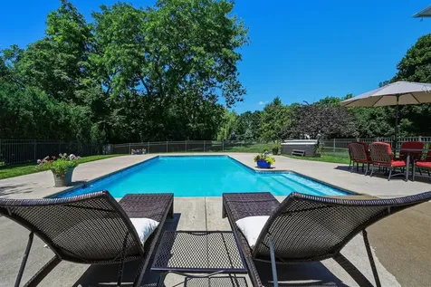 6730 South Madison Street Willowbrook IL 60527