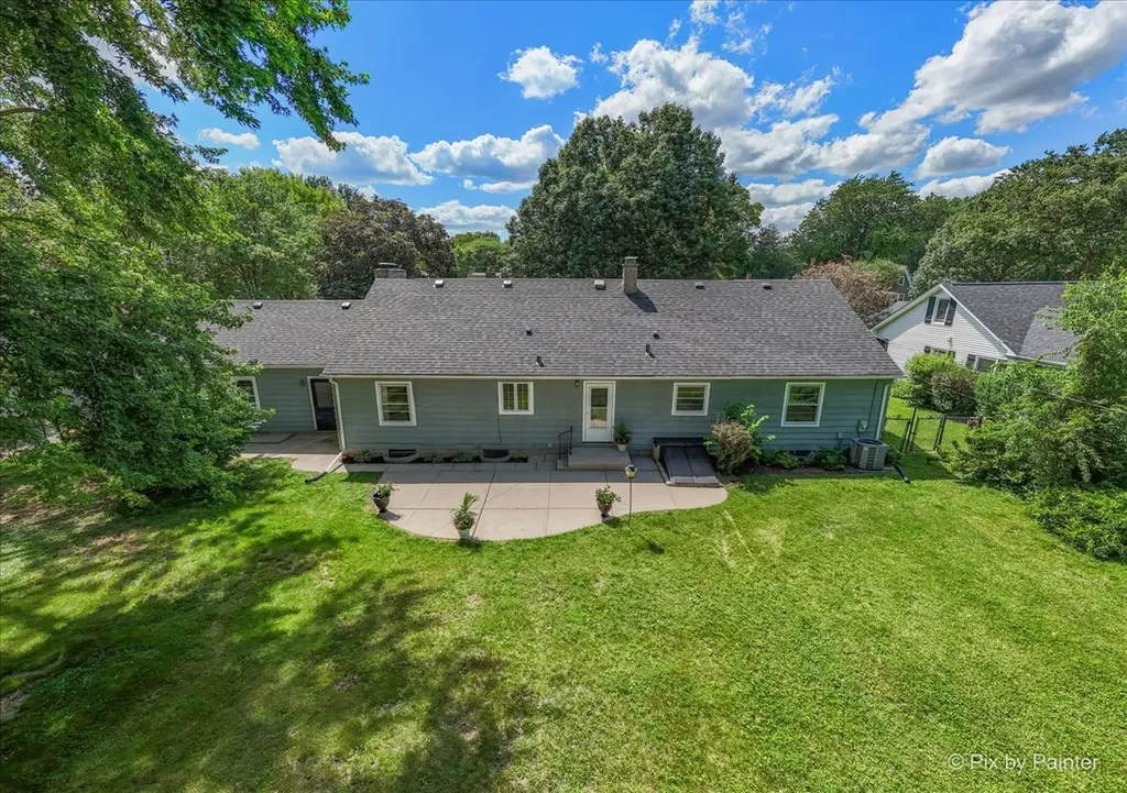 316 South Elmwood Drive Aurora IL 60506