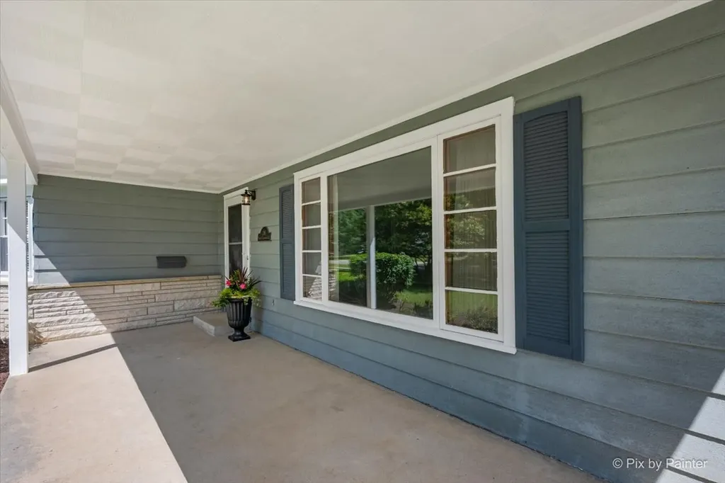 316 South Elmwood Drive Aurora IL 60506