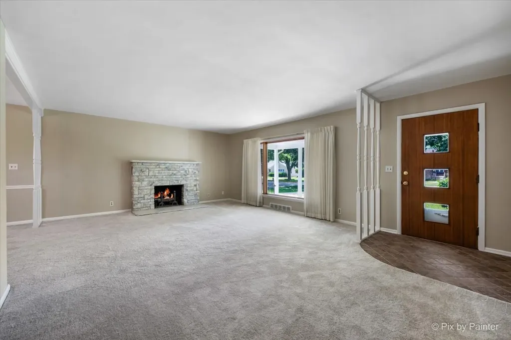 316 South Elmwood Drive Aurora IL 60506