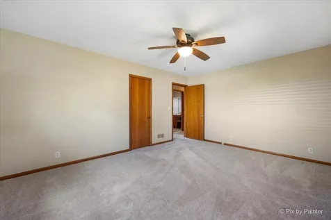 316 South Elmwood Drive Aurora IL 60506