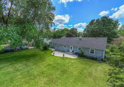 316 South Elmwood Drive Aurora IL 60506