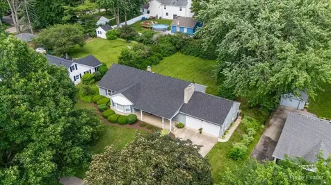 316 South Elmwood Drive Aurora IL 60506