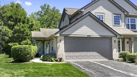 620 Chelsea Court Elgin IL 60123