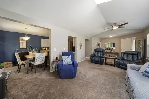 620 Chelsea Court Elgin IL 60123
