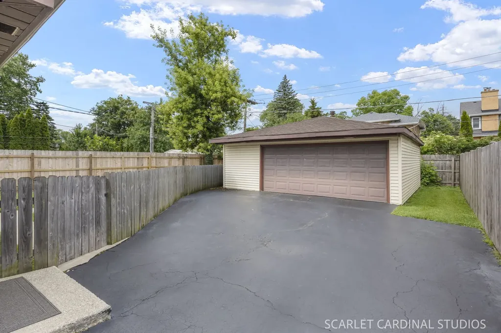 626 South Grant Avenue Villa Park IL 60181