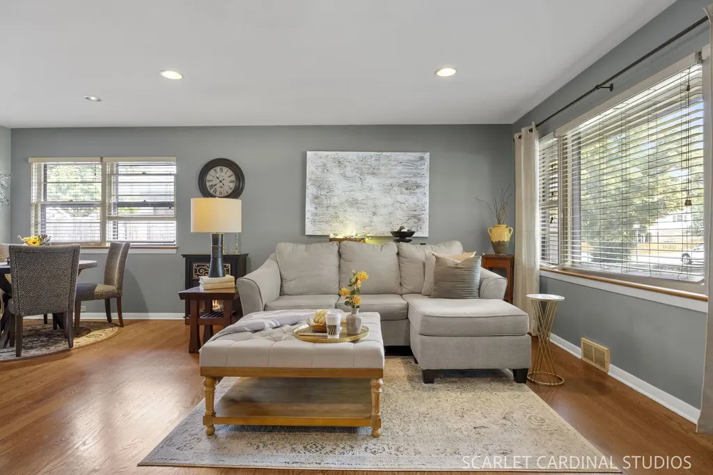 626 South Grant Avenue Villa Park IL 60181