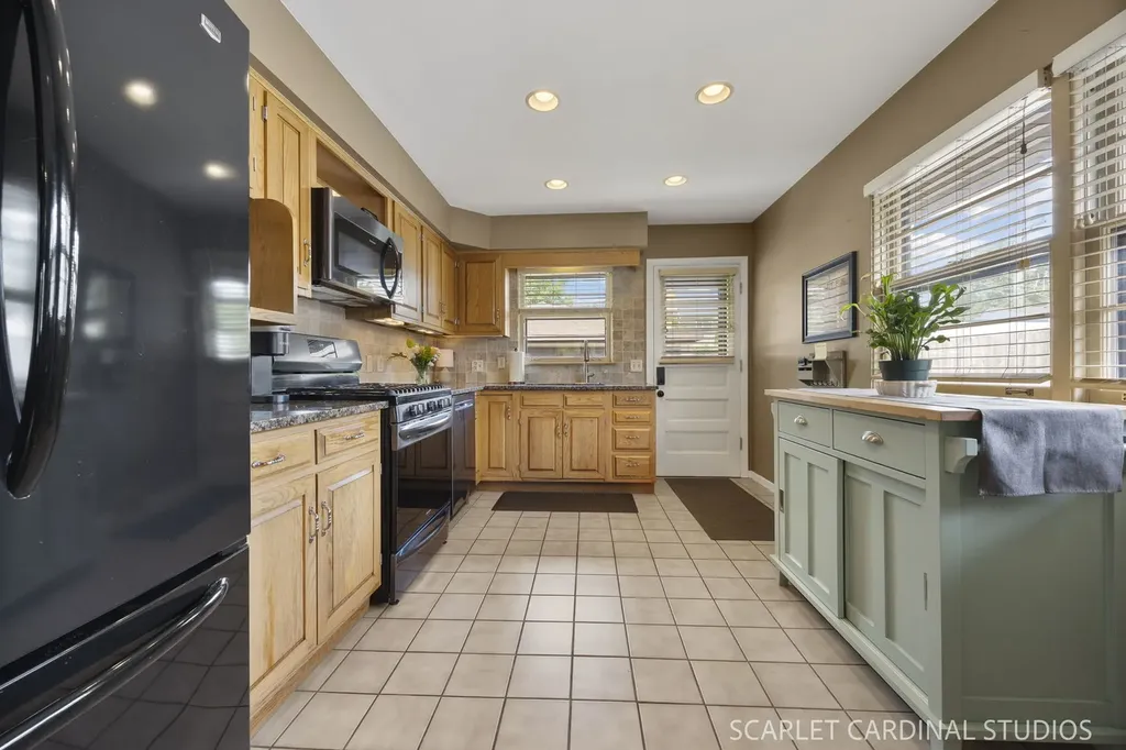 626 South Grant Avenue Villa Park IL 60181