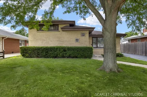 626 South Grant Avenue Villa Park IL 60181